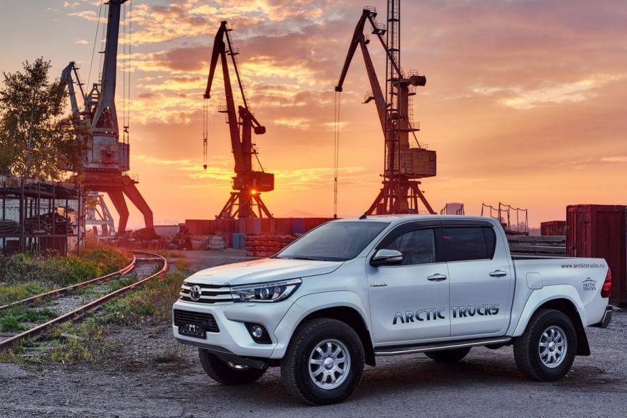  Arctic Trucks Toyota Hilux NG AT33 2016 года  (фото 5 из 11)